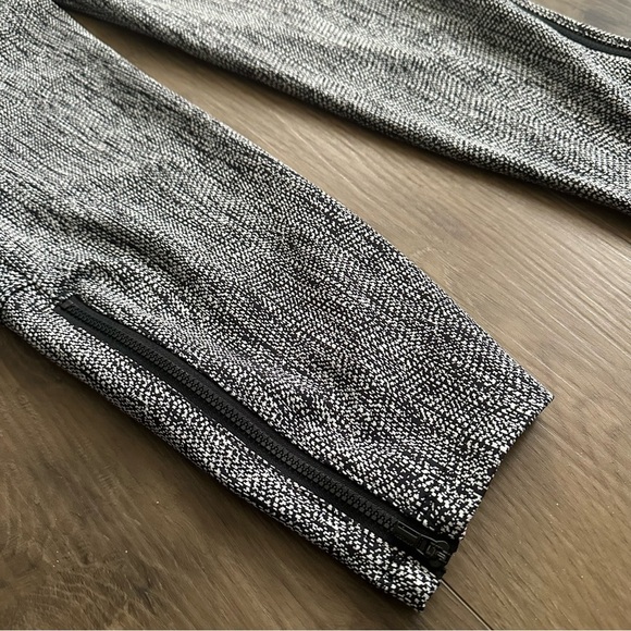 Athleta Delancey Textured Moto Tight Legging - Size Large - Picture 13 of 16